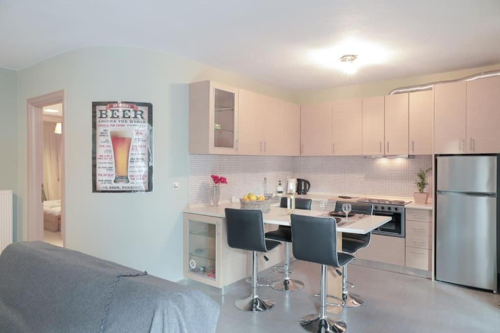 5 Min From Papageorgiou Free Indoor Parking Apartment Солун Екстериор снимка